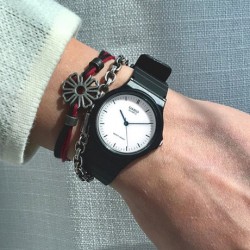 Ceas Casio, Collection MQ-24-7ELDF