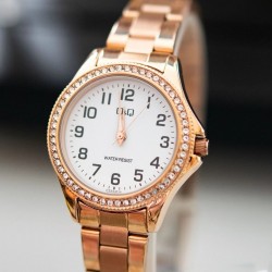 Ceas Dama, Q&Q by Citizen, Classic C223J014Y
