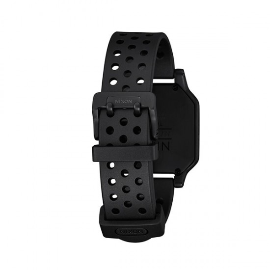 Ceas Nixon, Staple A1320-5071
