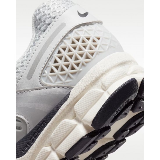 Pantofi Sport Unisex, Nike, Zoom Vomero 5 FD0884-025